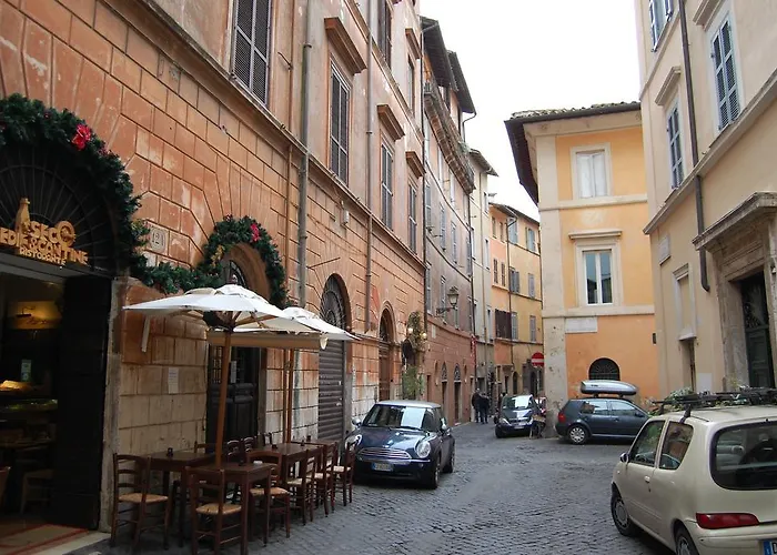Vetrina Holidays Navona *